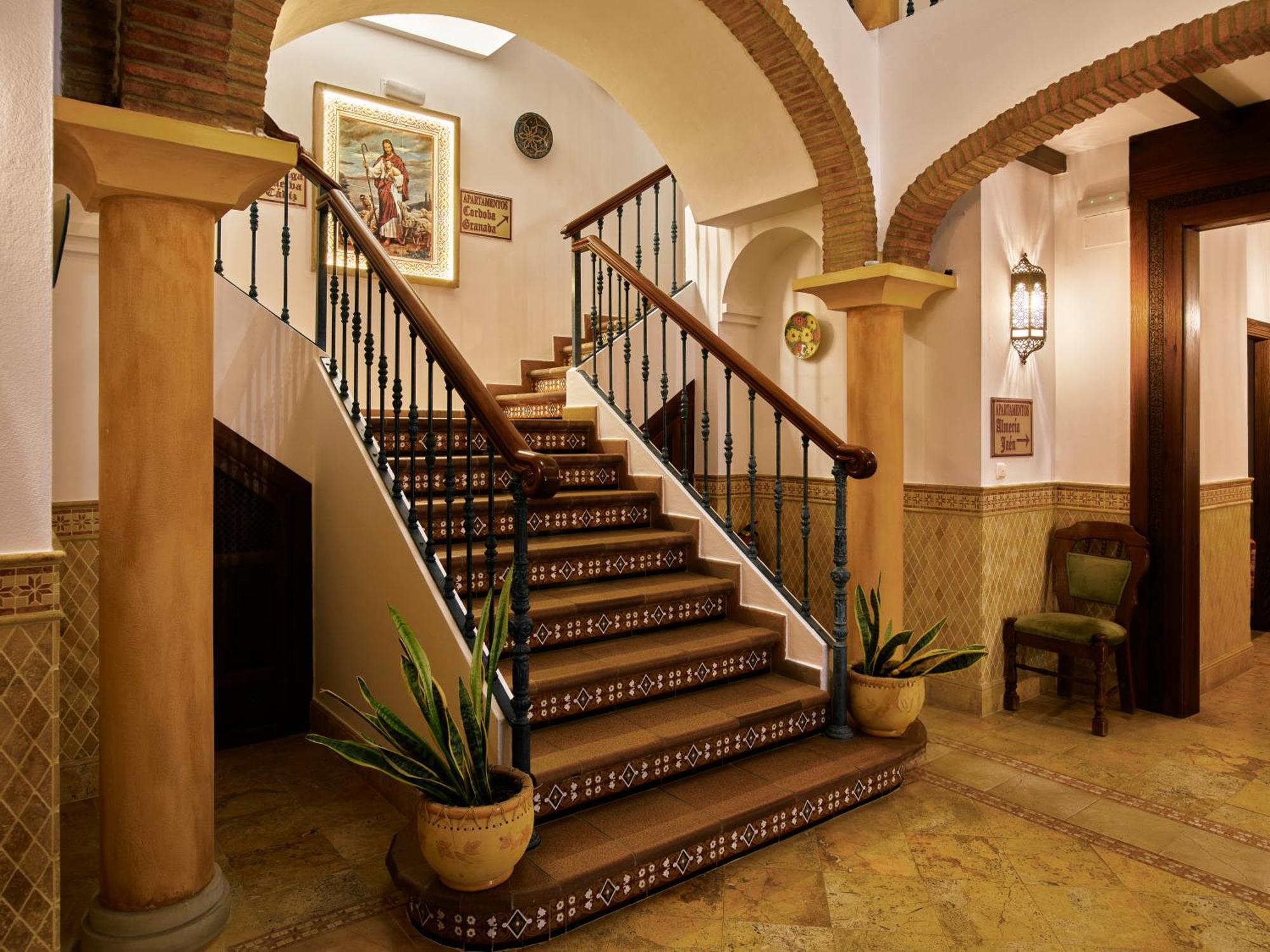 אסטפונה Apartamentos Turisticos Casa De La Borrega מראה חיצוני תמונה