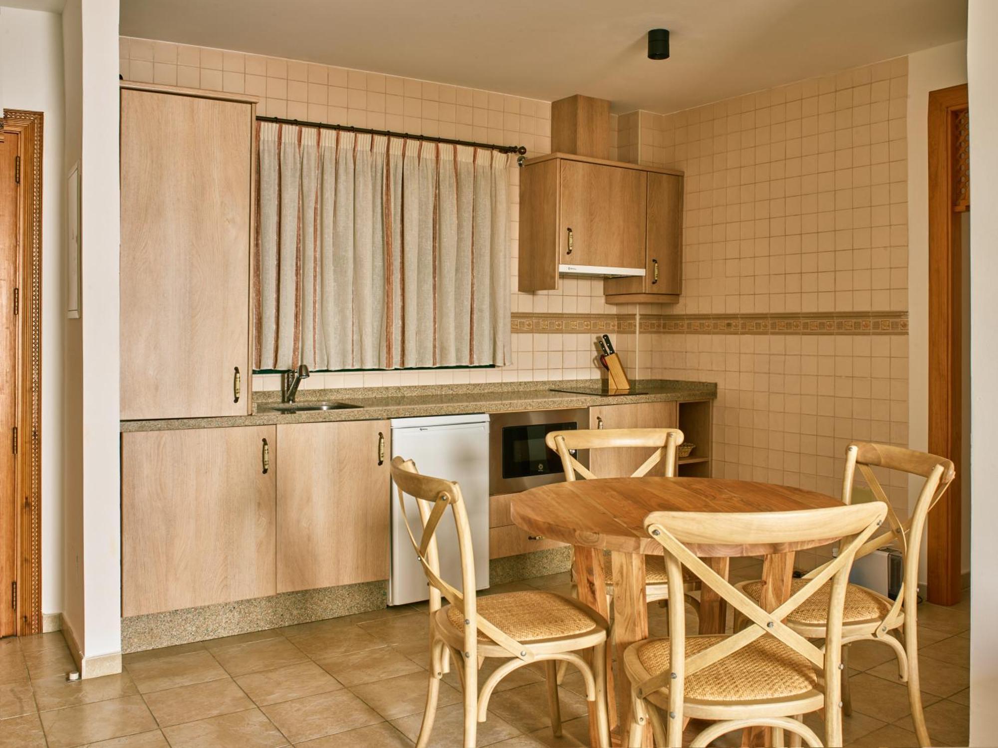 אסטפונה Apartamentos Turisticos Casa De La Borrega מראה חיצוני תמונה