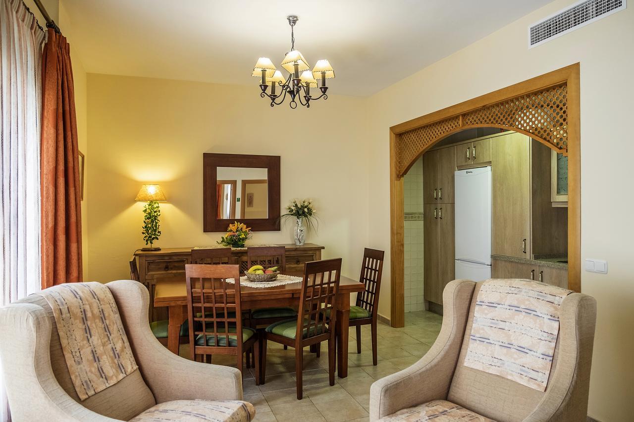 אסטפונה Apartamentos Turisticos Casa De La Borrega מראה חיצוני תמונה